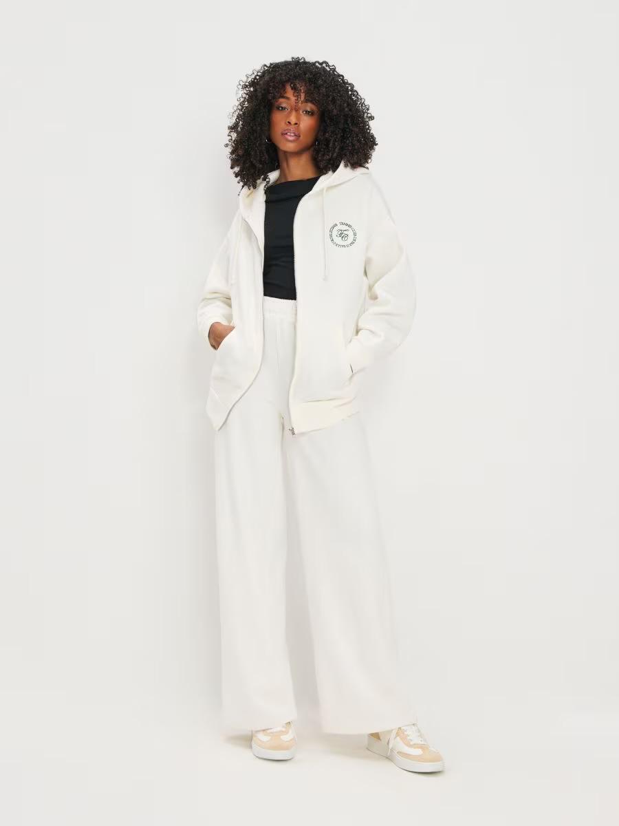 Ladies Off-White Zip-Up Hoodie – CVC Fleece Fabric | Soft & Comfortable with Front Embroidery