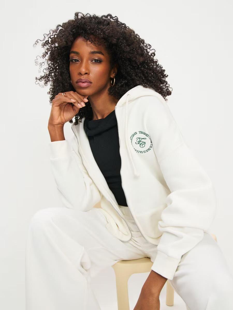 Ladies Off-White Zip-Up Hoodie – CVC Fleece Fabric | Soft & Comfortable with Front Embroidery